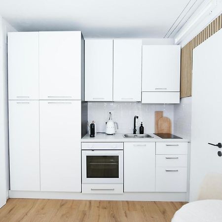 Muralto Bright Tiny Studio - Shared Pool & Sauna - Free Parking - Air Condition מראה חיצוני תמונה