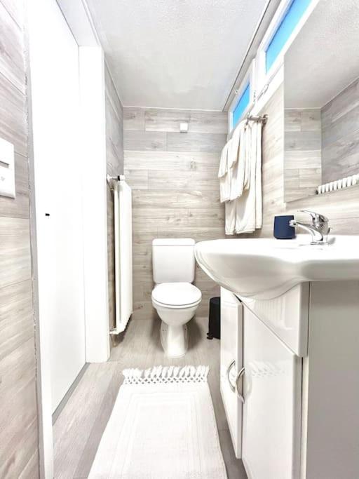 Muralto Bright Tiny Studio - Shared Pool & Sauna - Free Parking - Air Condition מראה חיצוני תמונה